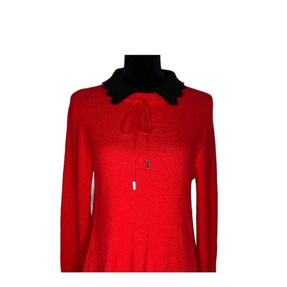 Paluopo Small Red Sweater Dress with black Peter Pan Collar bow at neck - Picture 3 of 9